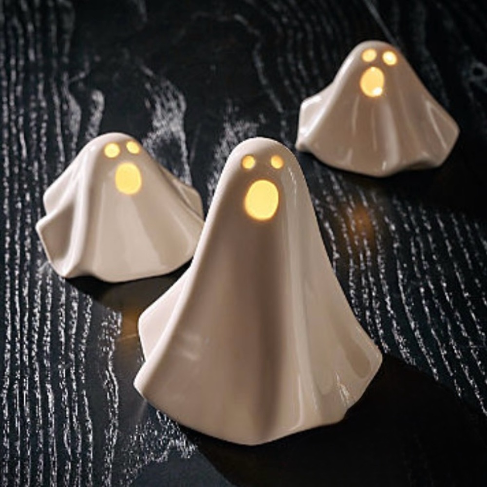 New! Crate&barrel 👻👻 👻 LED Ceramic Ghosts set of 3